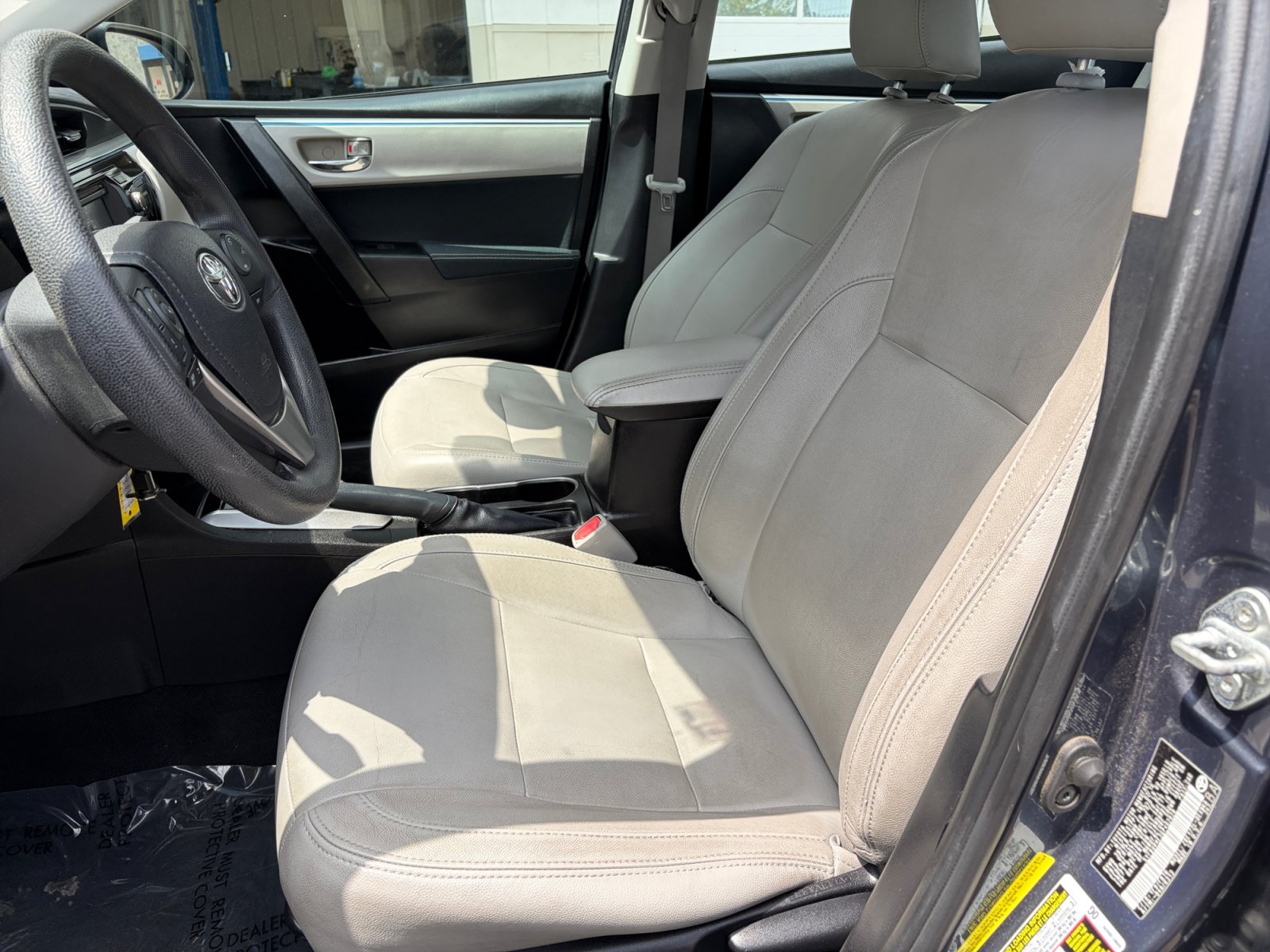 Used 2016 Toyota Corolla LE FWD image 14
