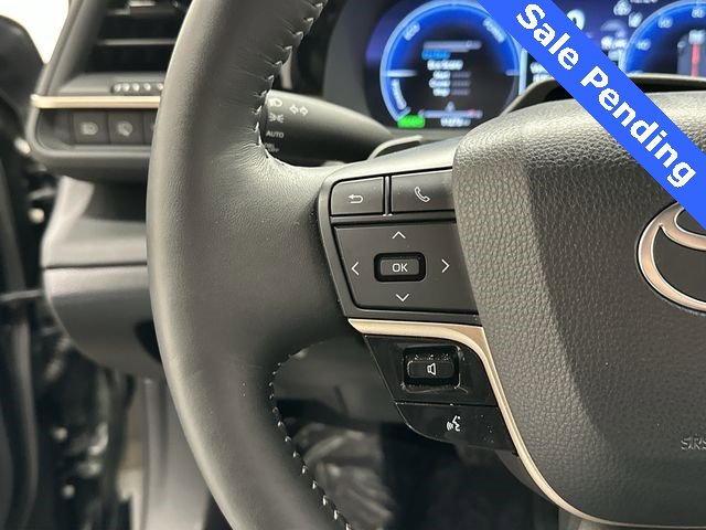 Used 2025 Toyota Crown Signia image 8