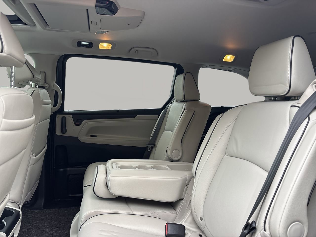 Used 2025 Honda Odyssey Touring image 12