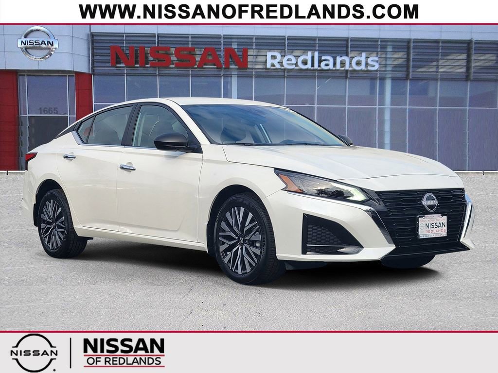 New 2025 Nissan Altima 2.5 SV image 1