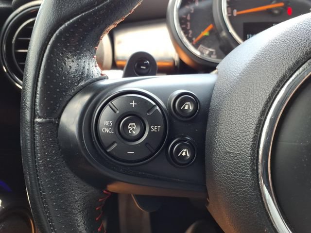 Used 2019 MINI Cooper S w/ Driver Assistance Package FWD image 24