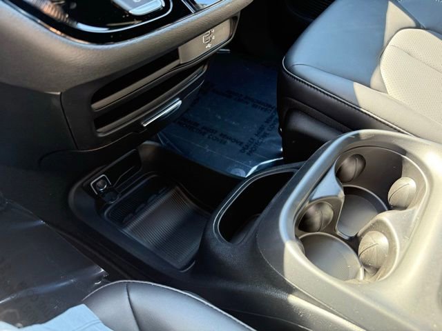 New 2026 Chrysler Pacifica Select FWD image 15