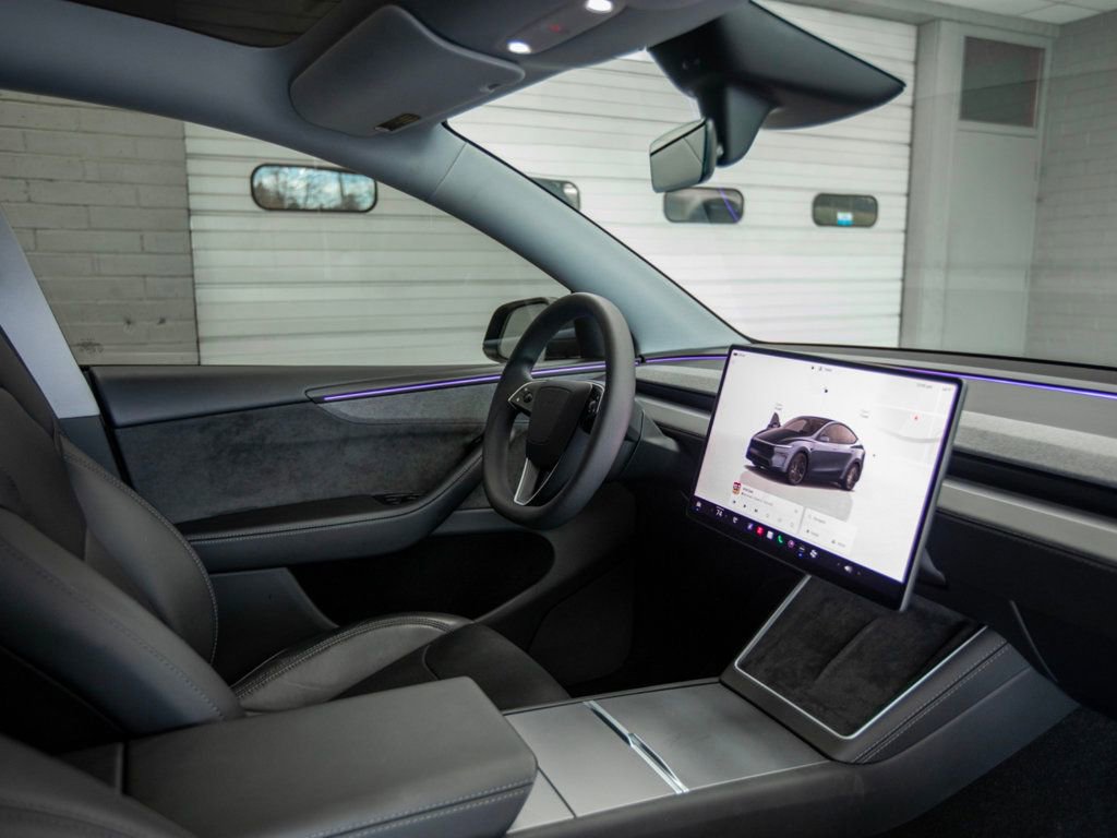 Used 2026 Tesla Model Y Long Range AWD/4WD image 15