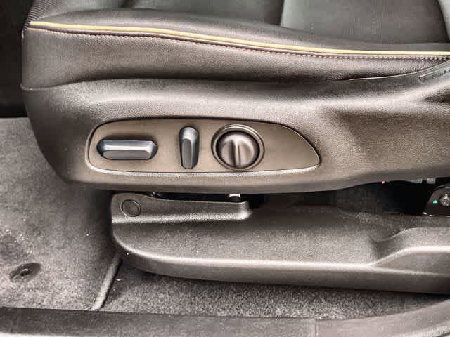 Used 2023 Chevrolet Blazer Premier w/ Enhanced Convenience Package FWD image 31