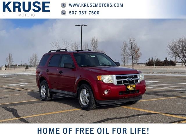 Used 2010 Ford Escape XLT image 1