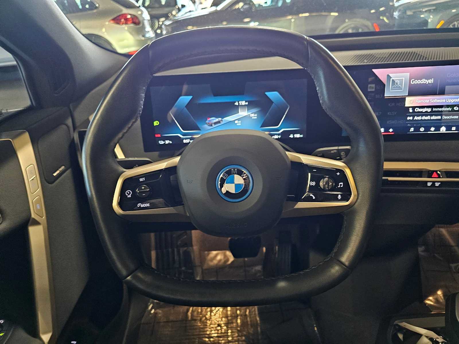 Used 2024 BMW iX xDrive50 w/ Premium Package AWD/4WD image 9