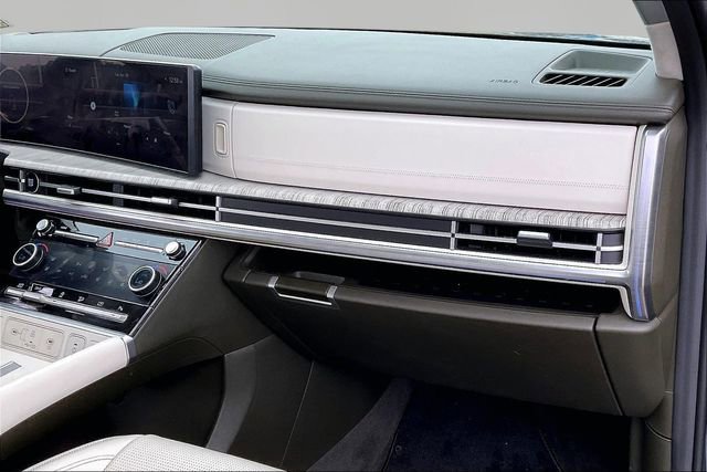 Used 2025 Hyundai Santa Fe Calligraphy FWD image 19