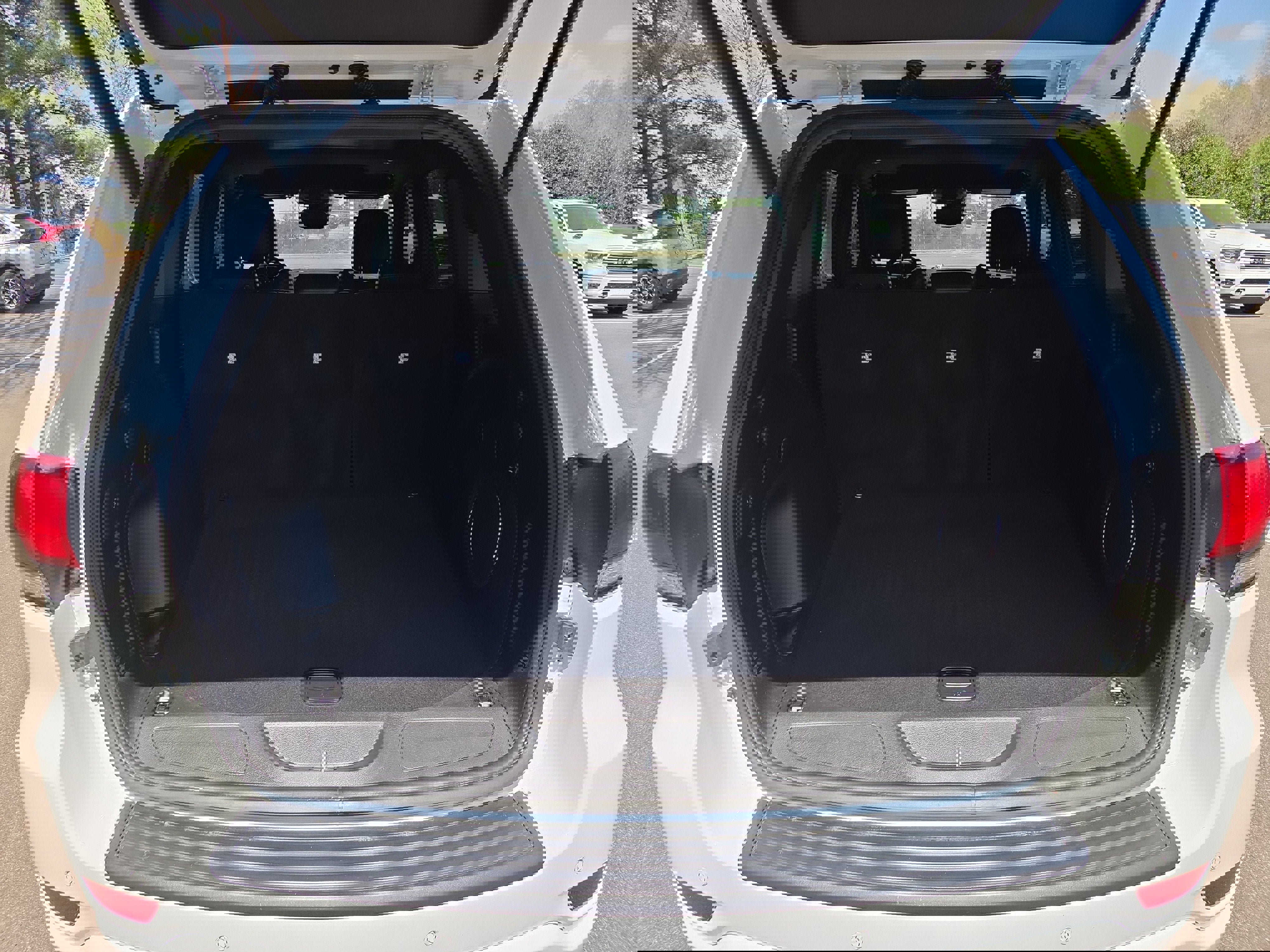 Used 2022 Jeep Grand Cherokee Laredo X image 14