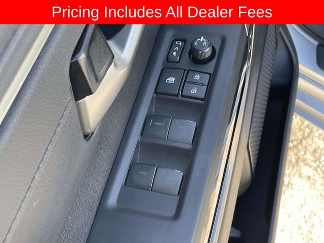 Used 2022 Toyota Tundra Limited AWD/4WD image 16