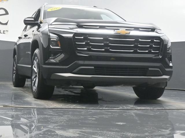 Used 2025 Chevrolet Equinox LT w/ Convenience Package II image 3