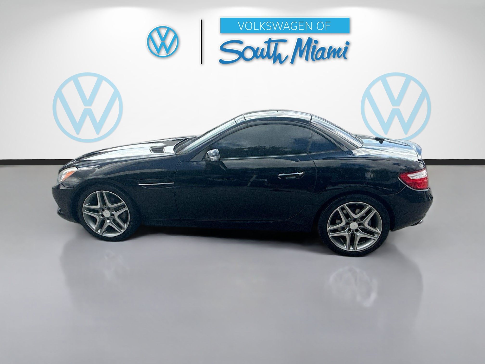 Used 2013 Mercedes-Benz SLK 250 image 4