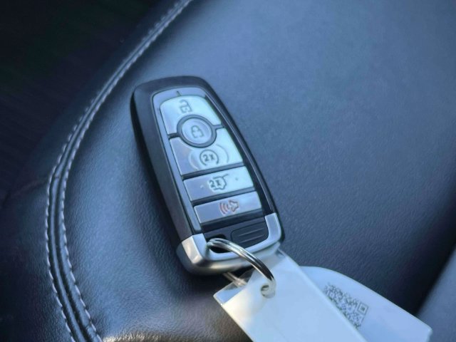 Used 2023 Ford Explorer XLT w/ Equipment Group 202A AWD/4WD image 42