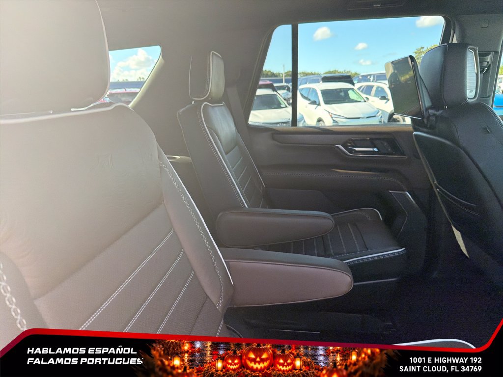 Used 2026 GMC Yukon Denali Ultimate AWD/4WD image 32