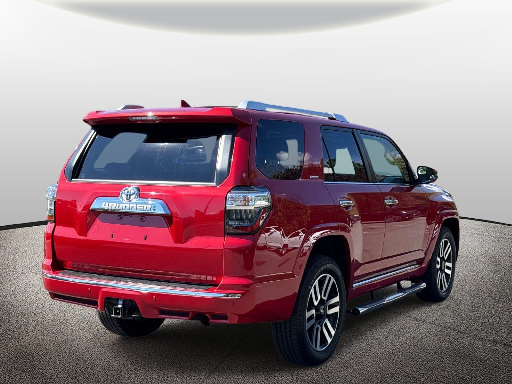 Used 2022 Toyota 4Runner Limited AWD/4WD image 3