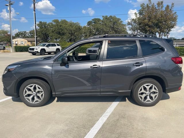 Used 2024 Subaru Forester Premium AWD/4WD image 5