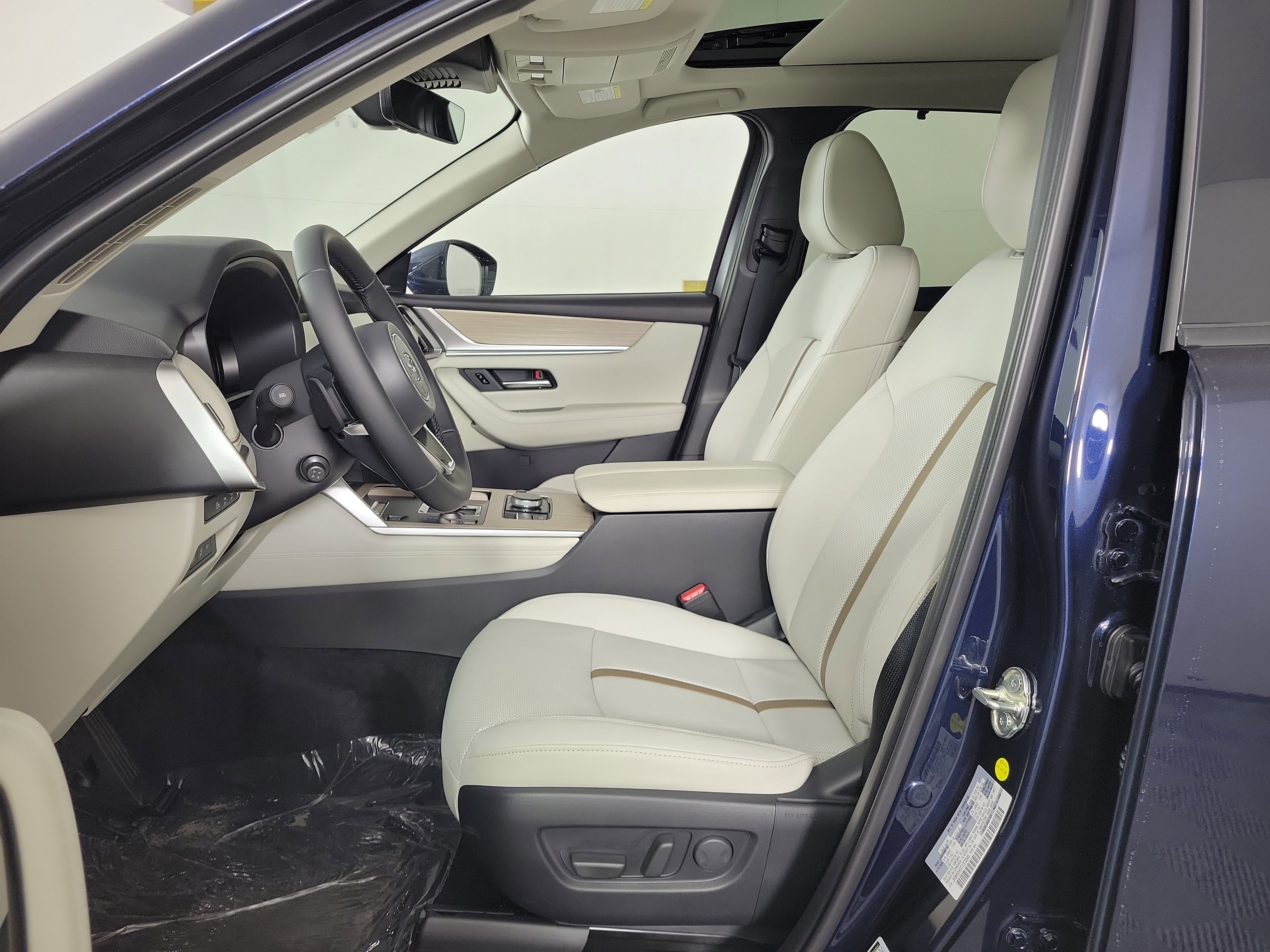 New 2026 MAZDA CX-90 Plug-In Hybrid w/ Premium Plus image 11