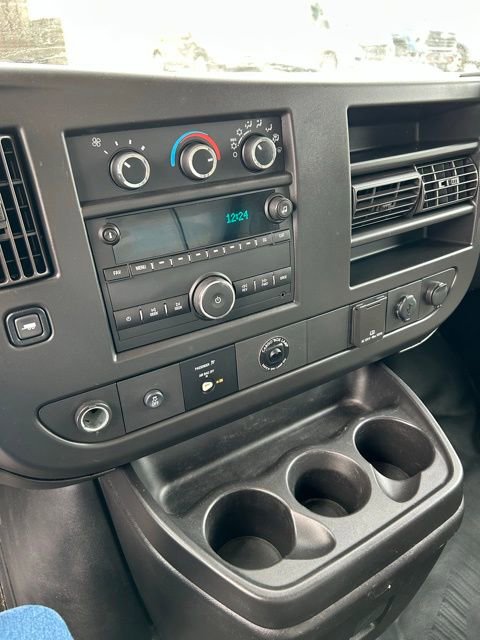 Used 2018 Chevrolet Express 3500 Extended w/ Power Convenience Package RWD image 13