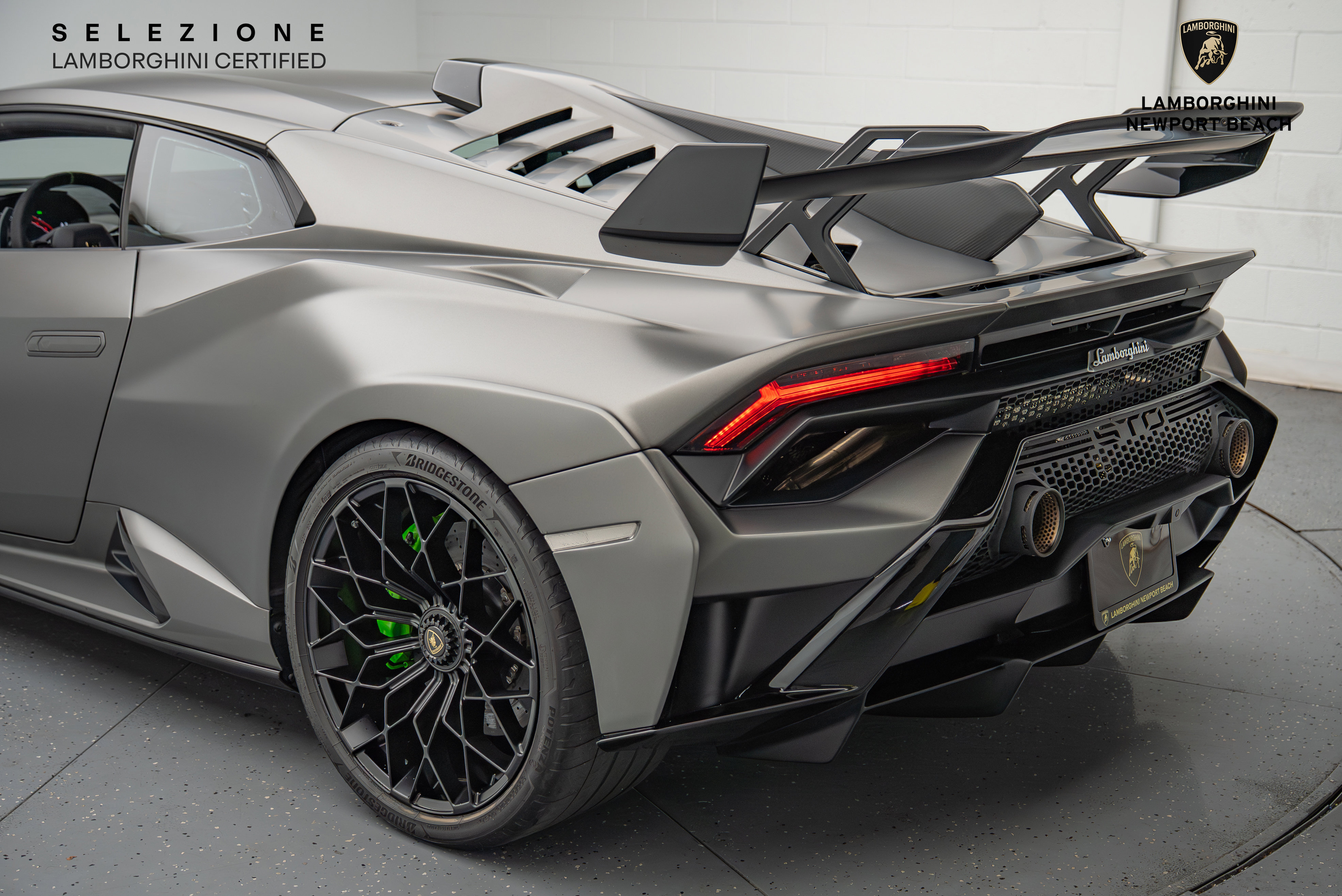 Used 2023 Lamborghini Huracan STO image 15