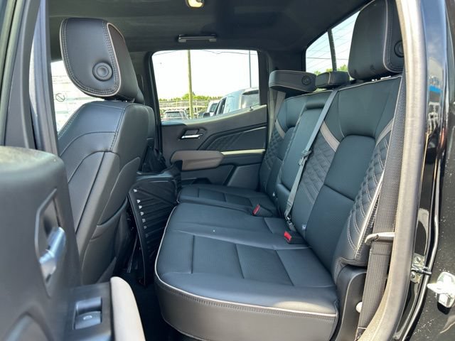 New 2026 GMC Canyon Denali w/ LPO, Denali Black Edition AWD/4WD image 14