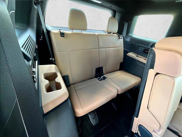 Used 2025 Hyundai Santa Fe Limited image 28