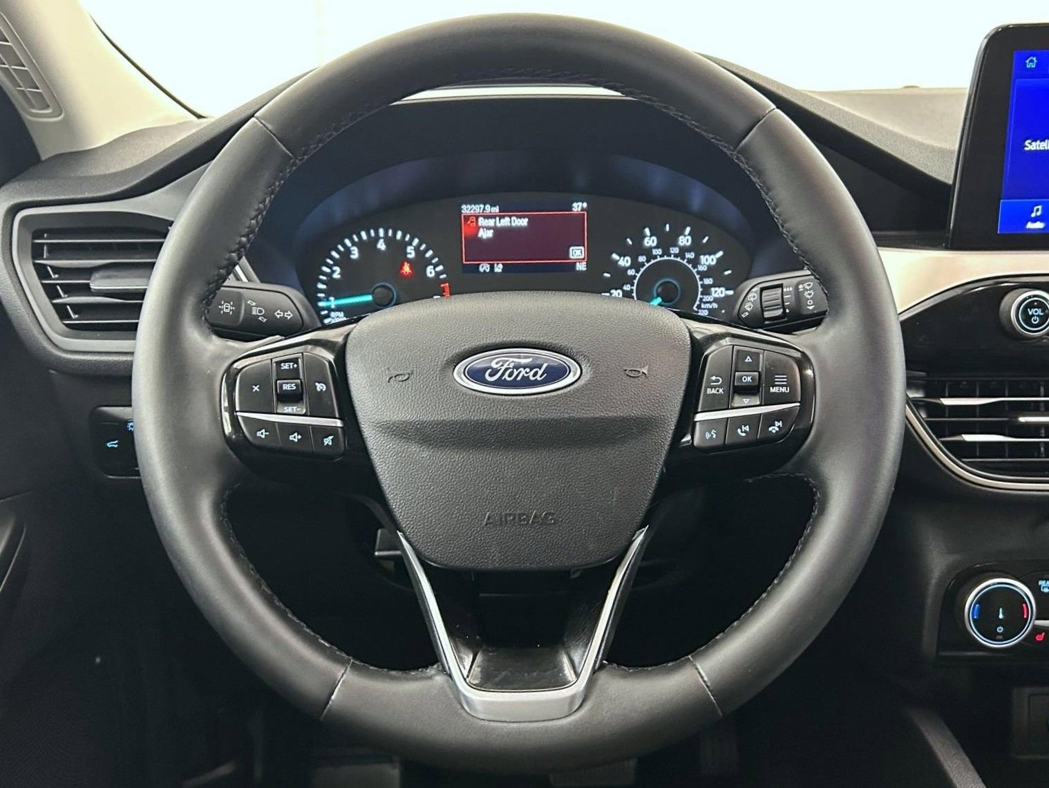Used 2022 Ford Escape SE w/ Convenience Package AWD/4WD image 11