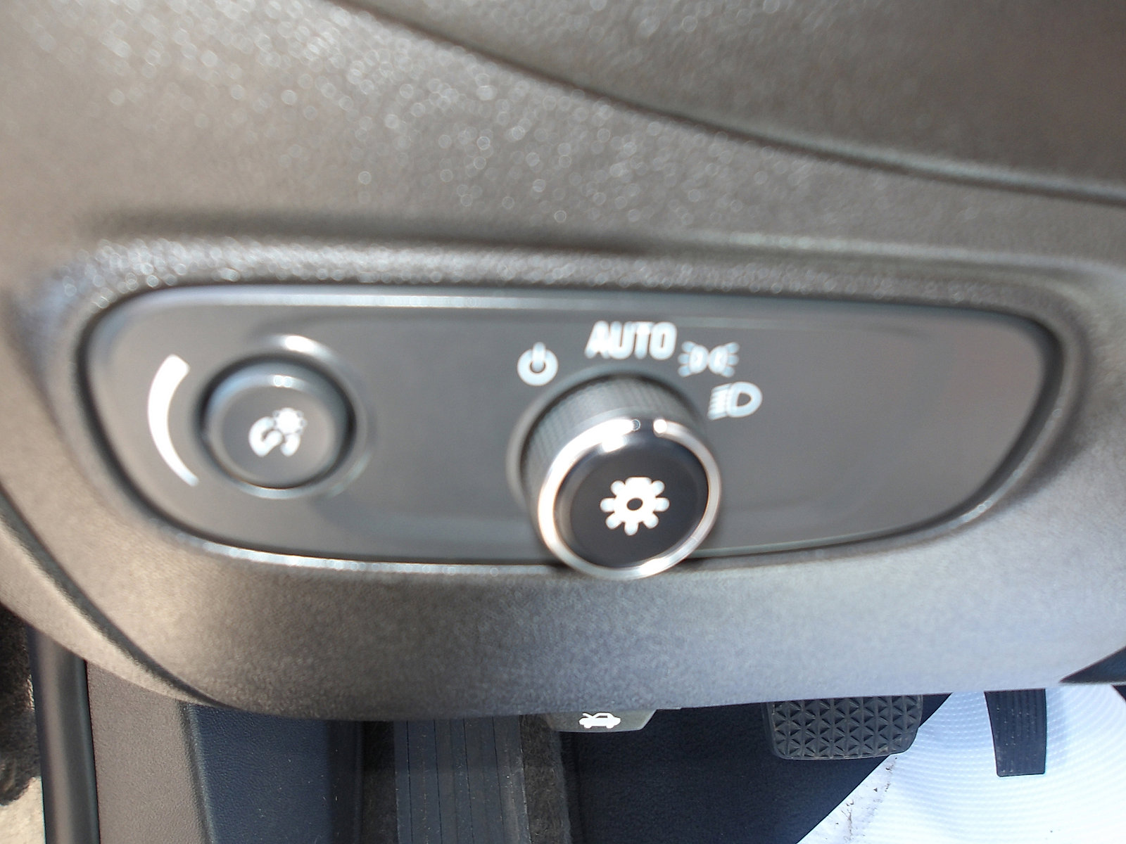 Used 2023 Chevrolet Equinox LT AWD/4WD image 16