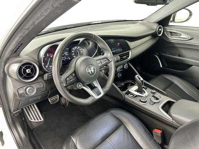 Used 2022 Alfa Romeo Giulia Ti image 21