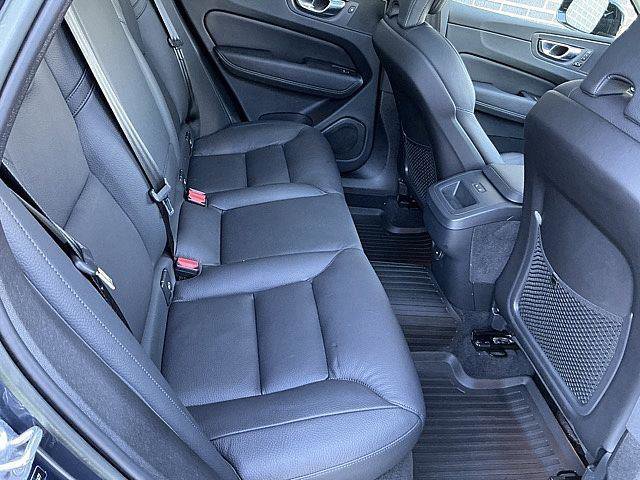 Certified 2023 Volvo XC60 B5 Plus w/ Climate Package AWD/4WD image 19