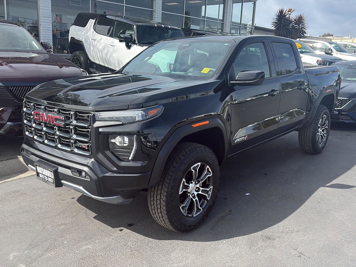 Used 2024 GMC Canyon AT4 image 1