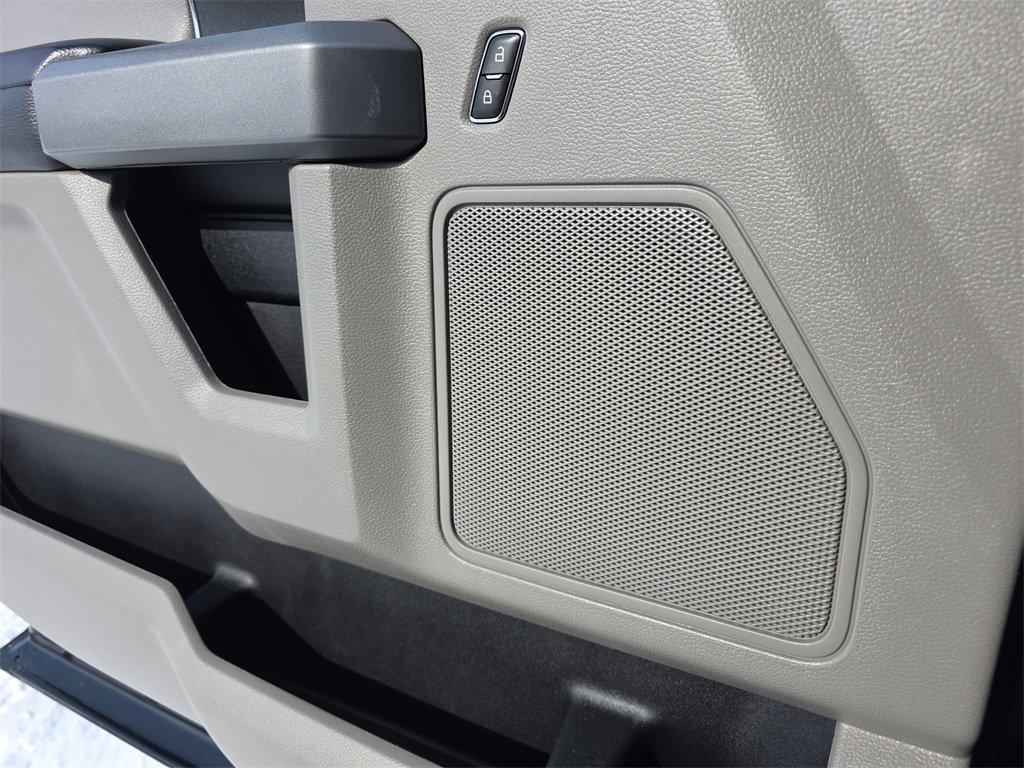 Used 2018 Ford F150 XLT w/ Trailer Tow Package image 26