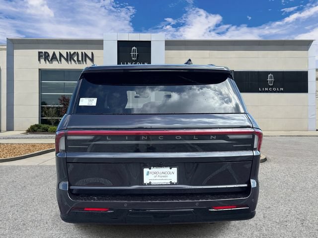 New 2026 Lincoln Navigator L Reserve w/ Jet Appearance Package AWD/4WD image 6