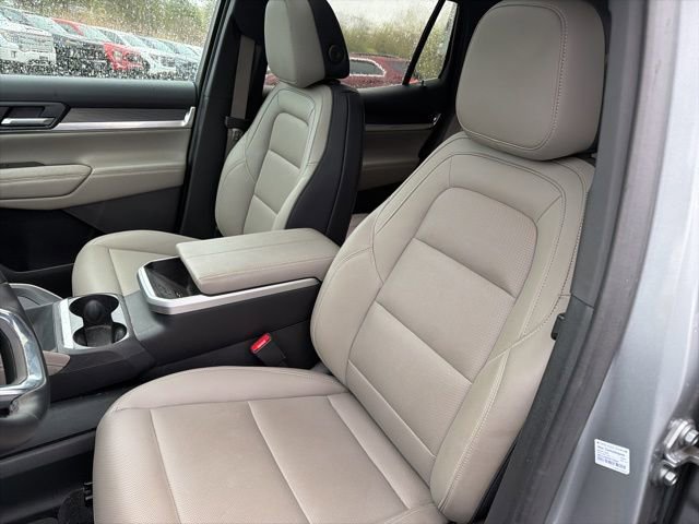 Used 2025 GMC Terrain Elevation w/ Elevation Premium Package AWD/4WD image 22