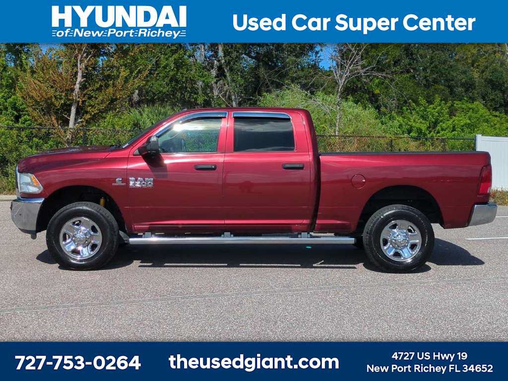 Used 2018 RAM 3500 Tradesman w/ Chrome Appearance Group AWD/4WD image 2