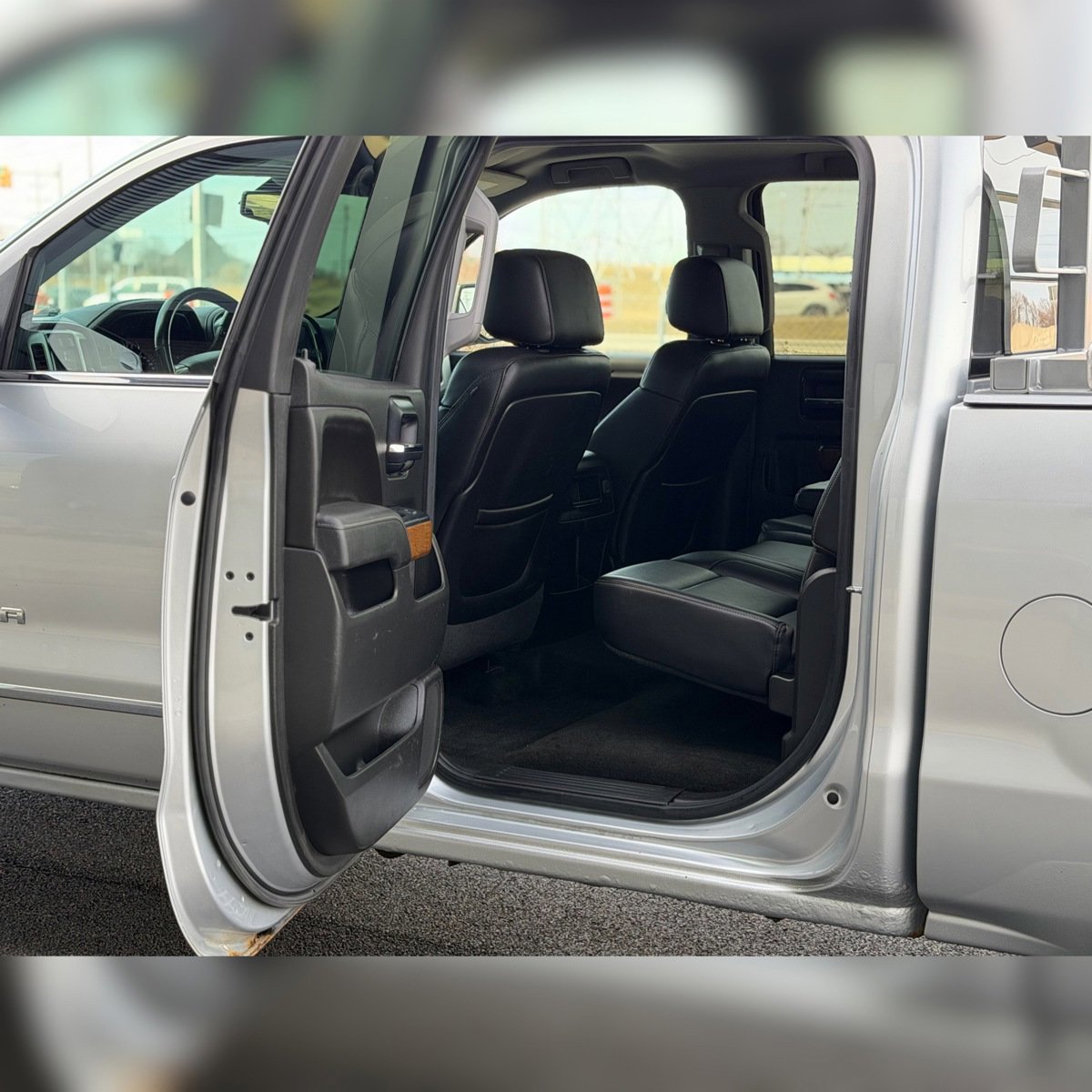 Used 2014 GMC Sierra 1500 SLT w/ Suspension Package, Off-Road image 7