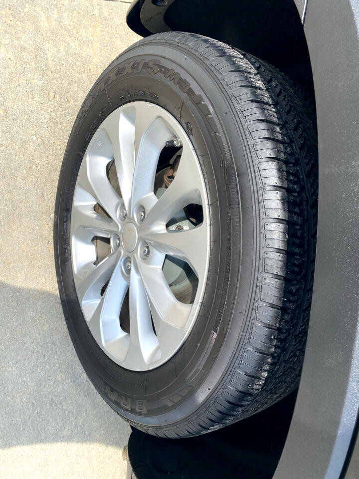 Used 2015 Kia Sorento EX w/ EX V6 Touring Package image 12