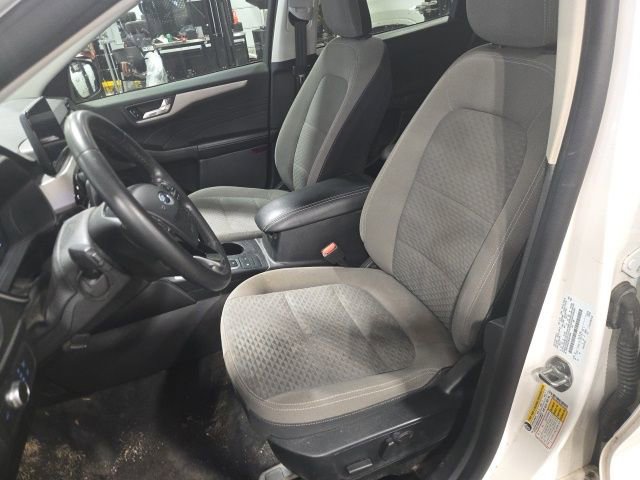 Used 2021 Ford Escape SE w/ SE Sport Appearance Package image 14