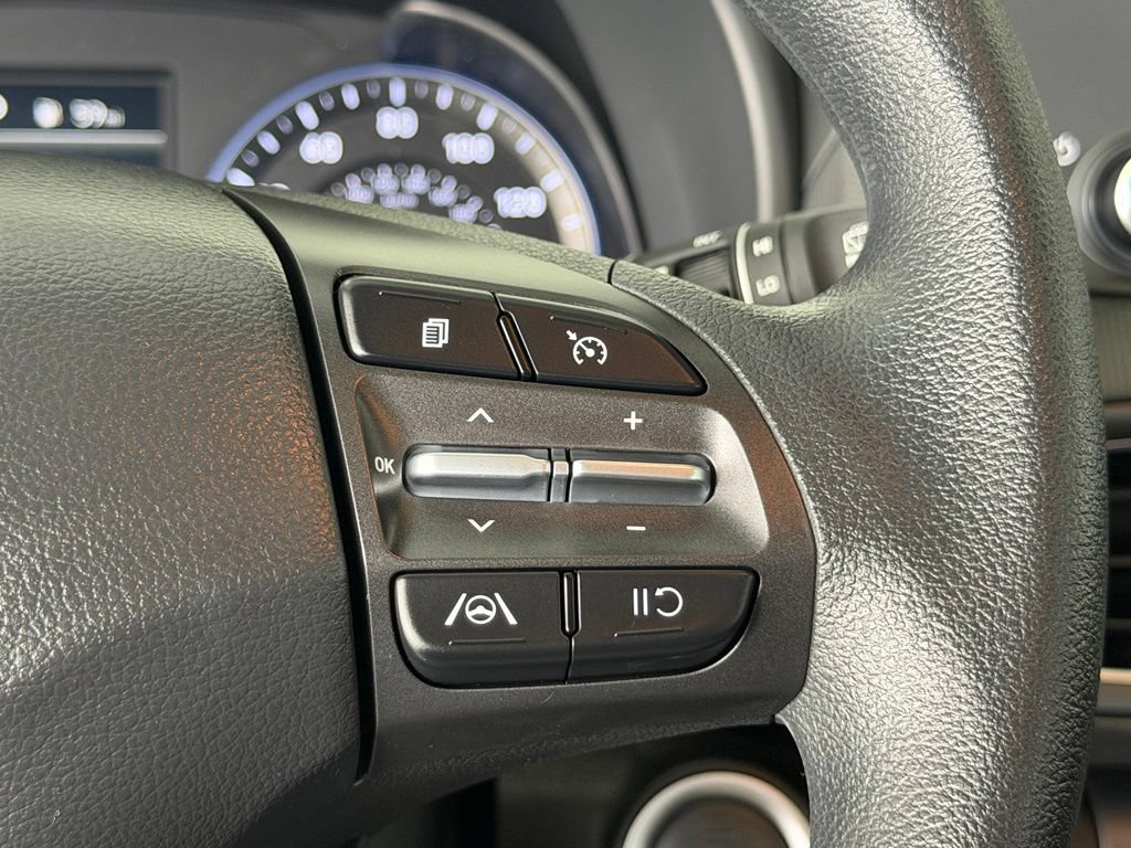 Used 2023 Hyundai Kona SEL FWD image 25