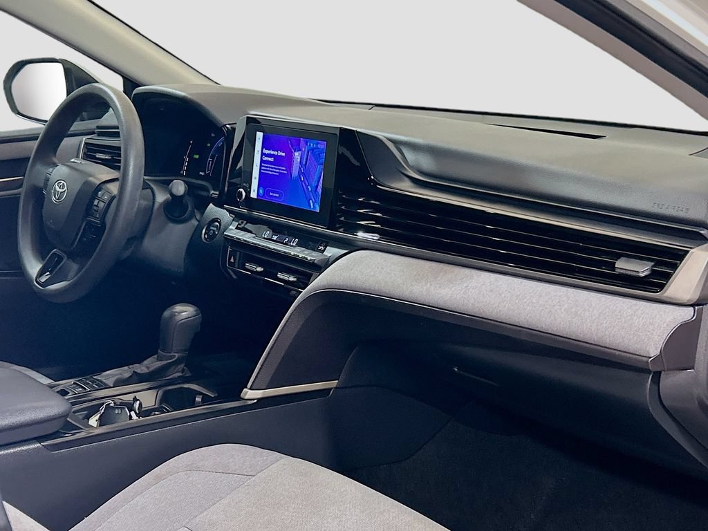 Used 2025 Toyota Camry LE w/ Convenience Package FWD image 26