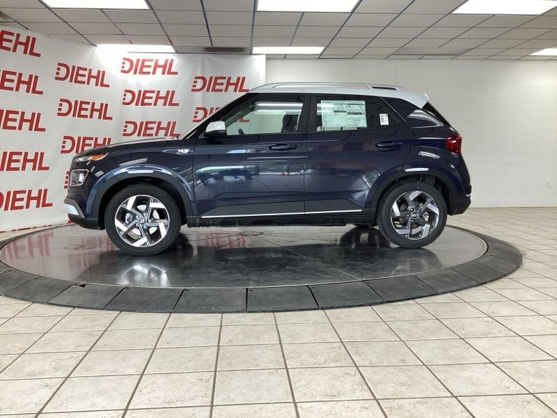 New 2026 Hyundai Venue SEL FWD image 4