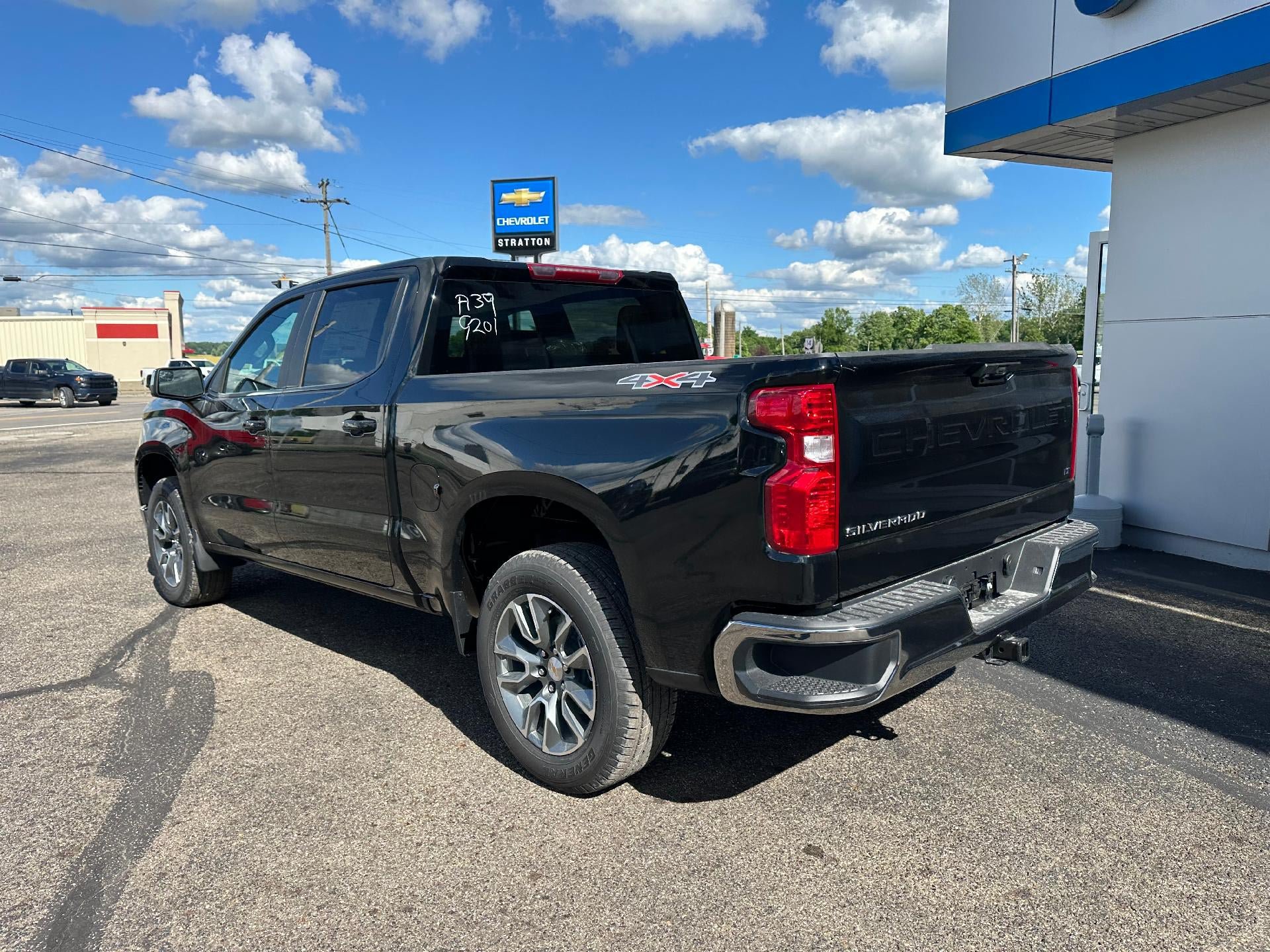 New 2026 Chevrolet Silverado 1500 LT AWD/4WD image 7