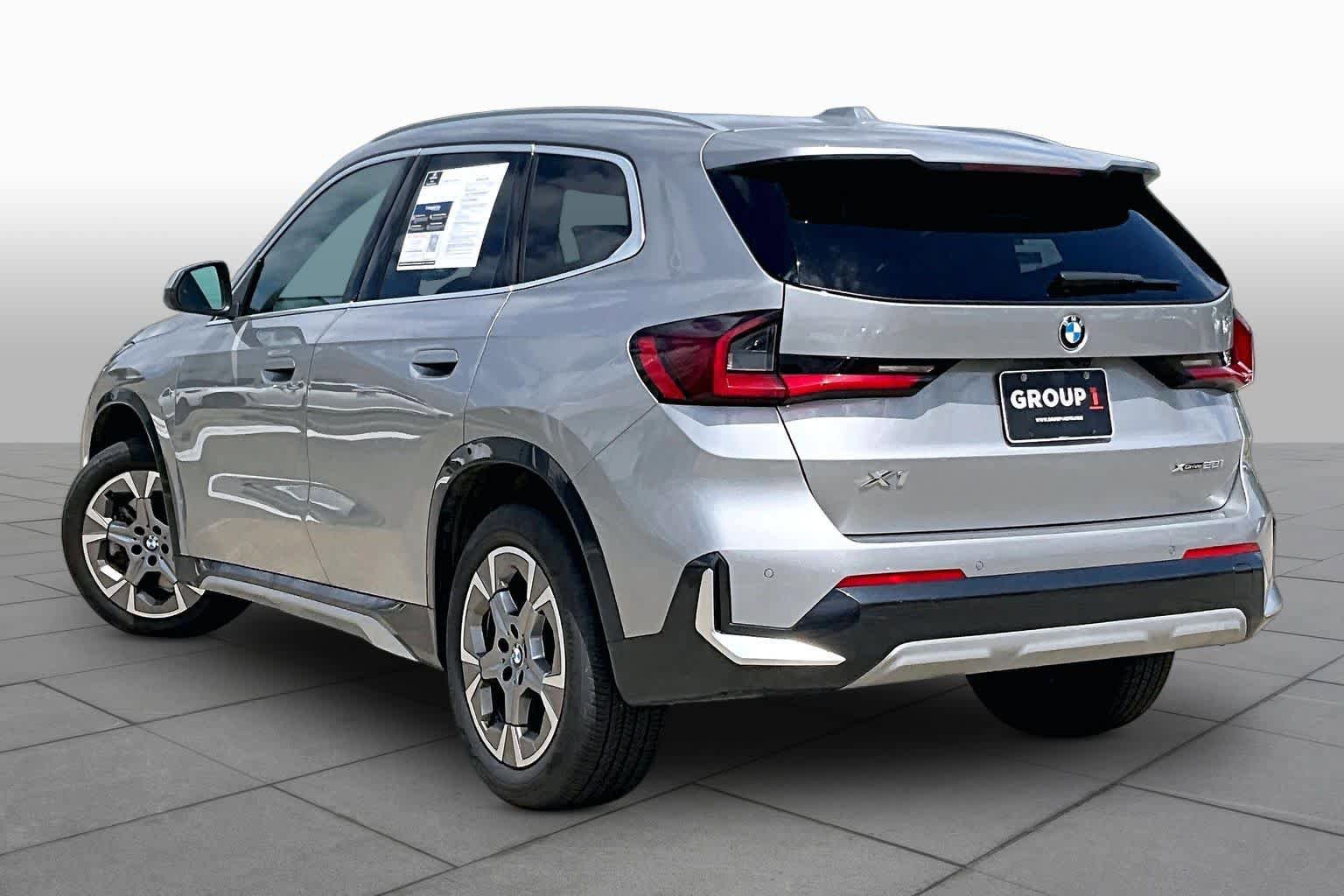 Used 2025 BMW X1 xDrive28i w/ Convenience Package image 11