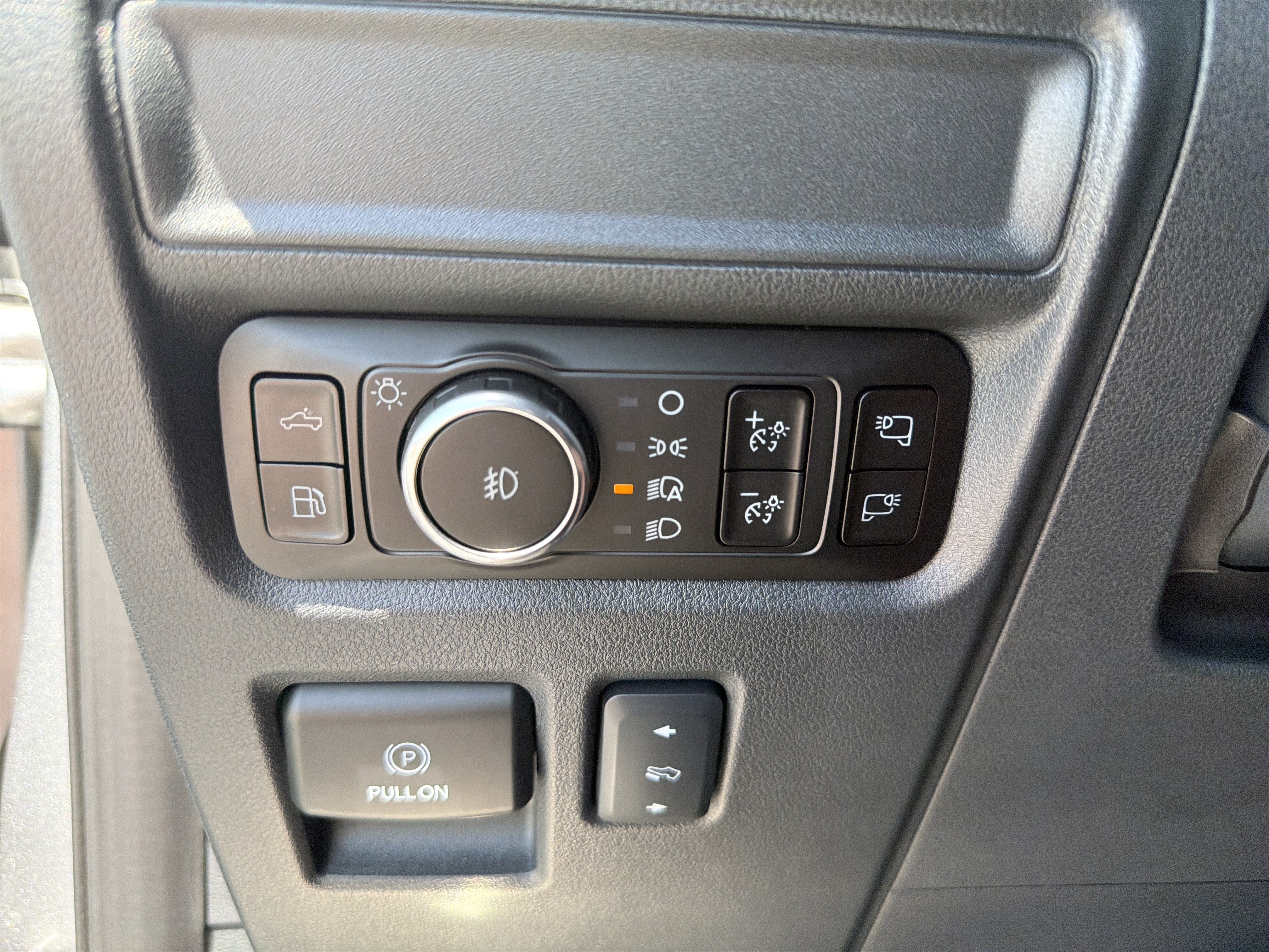 Used 2025 Ford F150 Platinum w/ Equipment Group 702A High AWD/4WD image 36