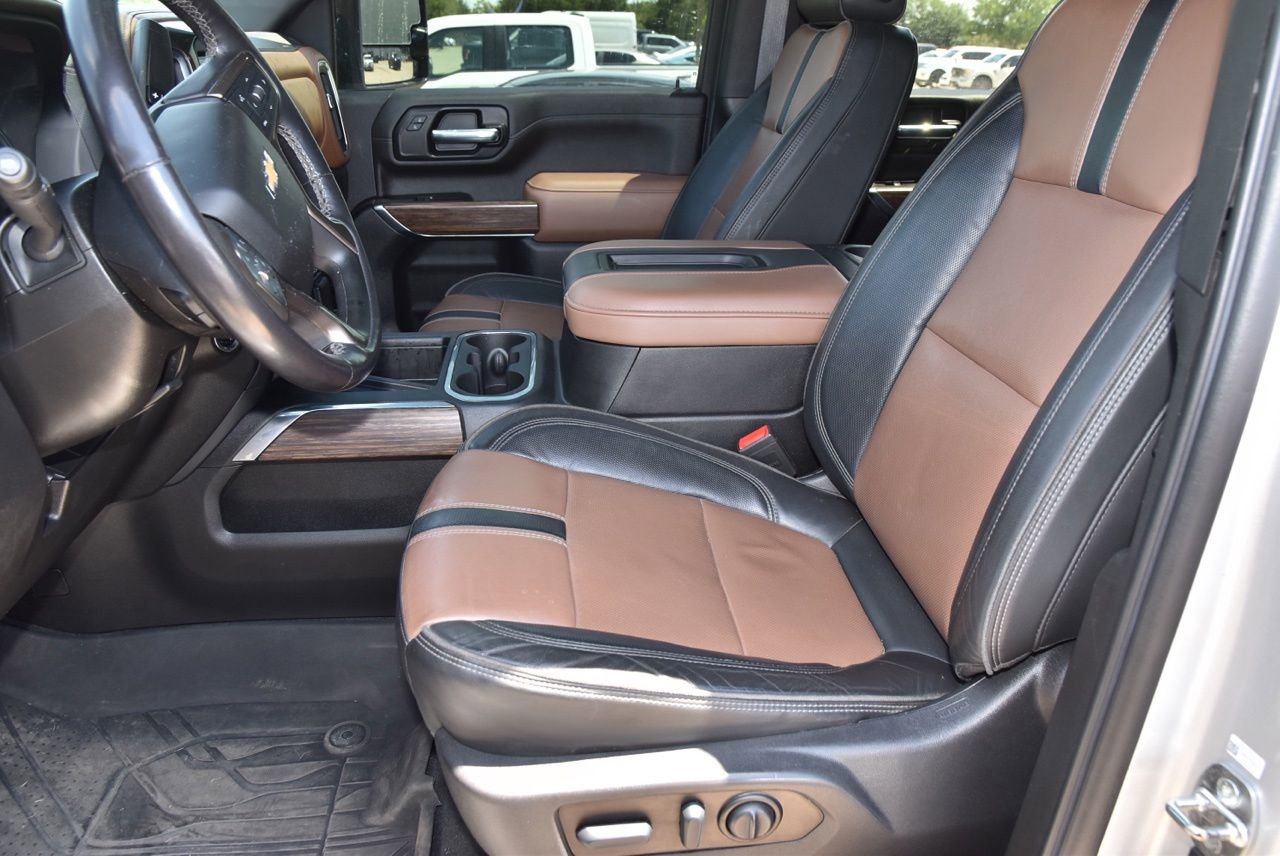Used 2022 Chevrolet Silverado 2500 High Country w/ Safety Package II AWD/4WD image 11