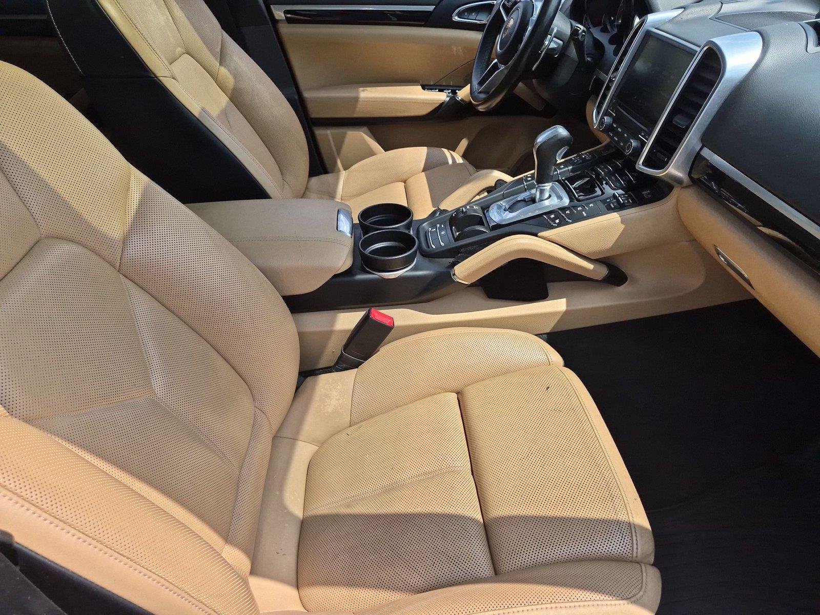 Used 2017 Porsche Cayenne S AWD/4WD image 37