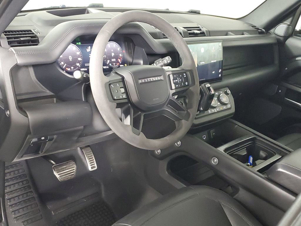 Used 2023 Land Rover Defender 110 Carpathian Edition image 13