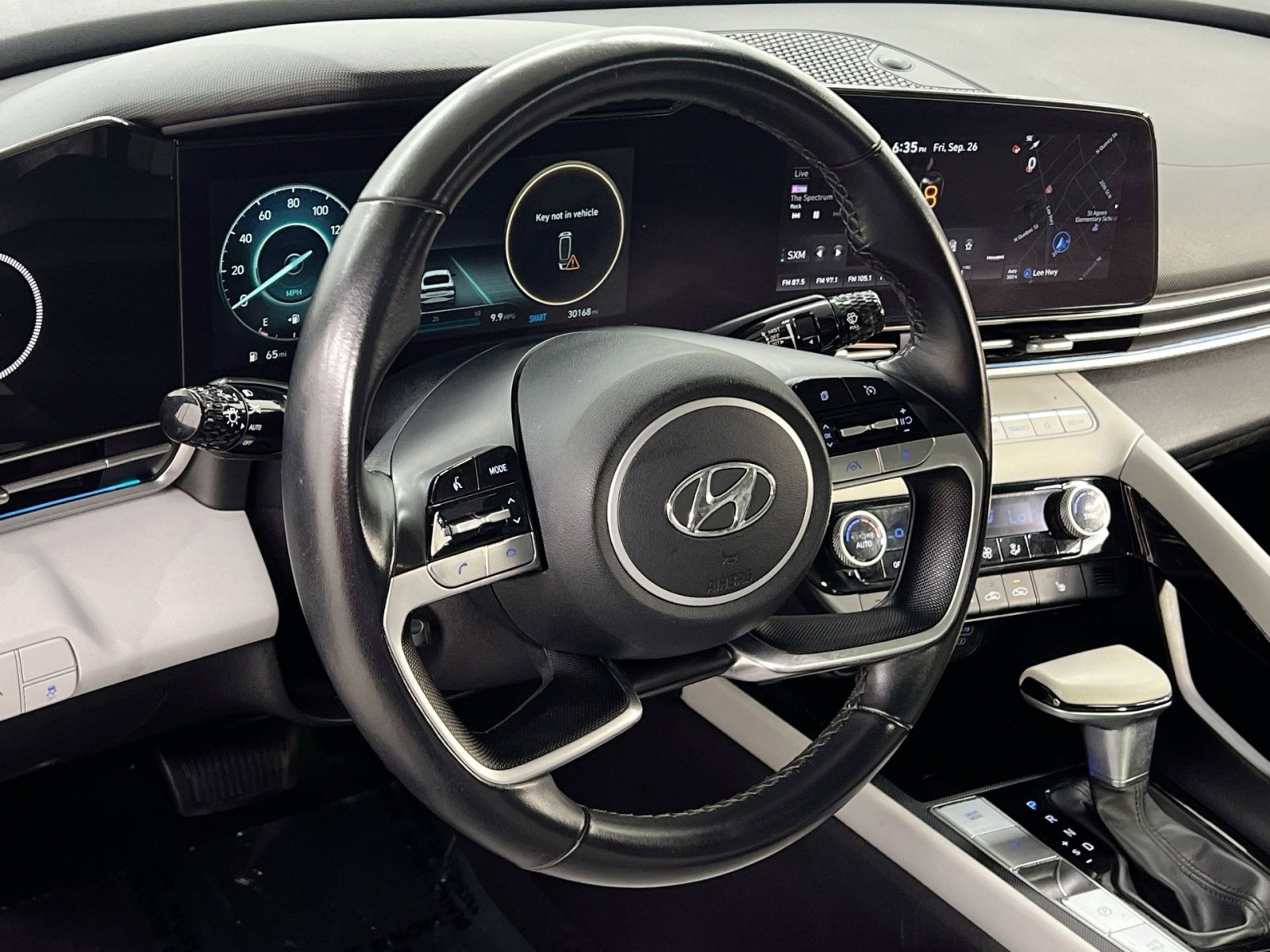Used 2022 Hyundai Elantra Limited image 20