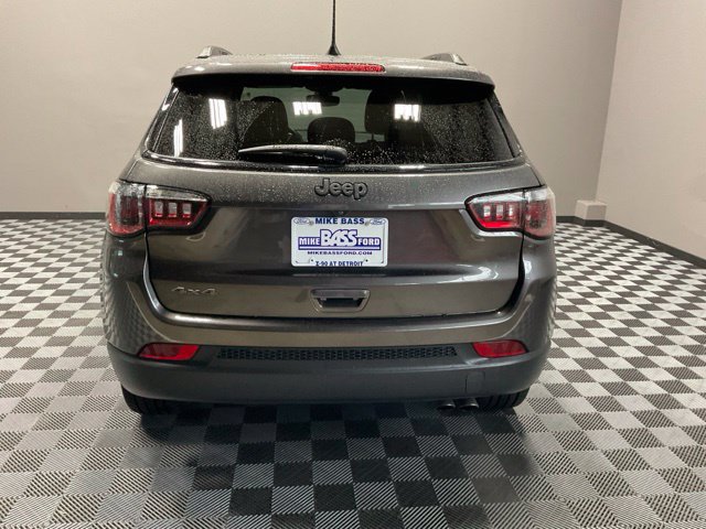Used 2021 Jeep Compass Latitude AWD/4WD image 11
