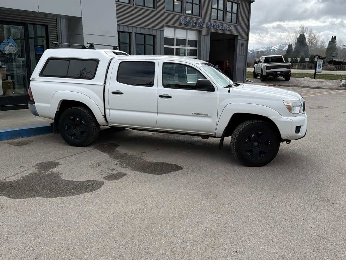 Used 2013 Toyota Tacoma 4x4 Double Cab w/ SR5 Pkg image 7