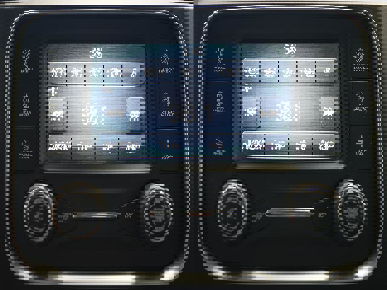 Used 2019 RAM 1500 Express image 12