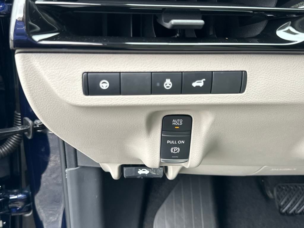 New 2025 Nissan Murano SL image 13